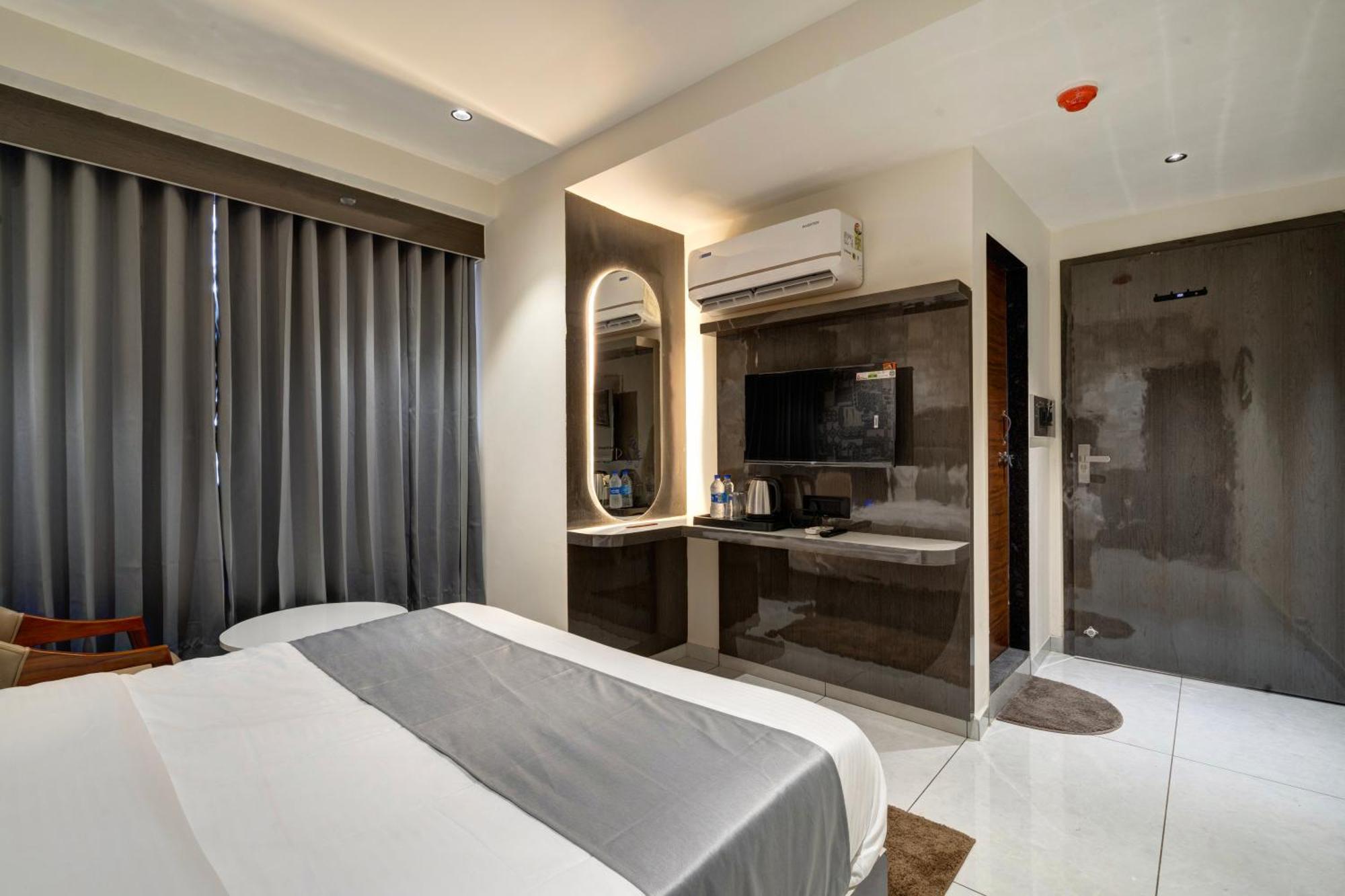 Hotel Shrimad Villa Gandhinagar Ngoại thất bức ảnh