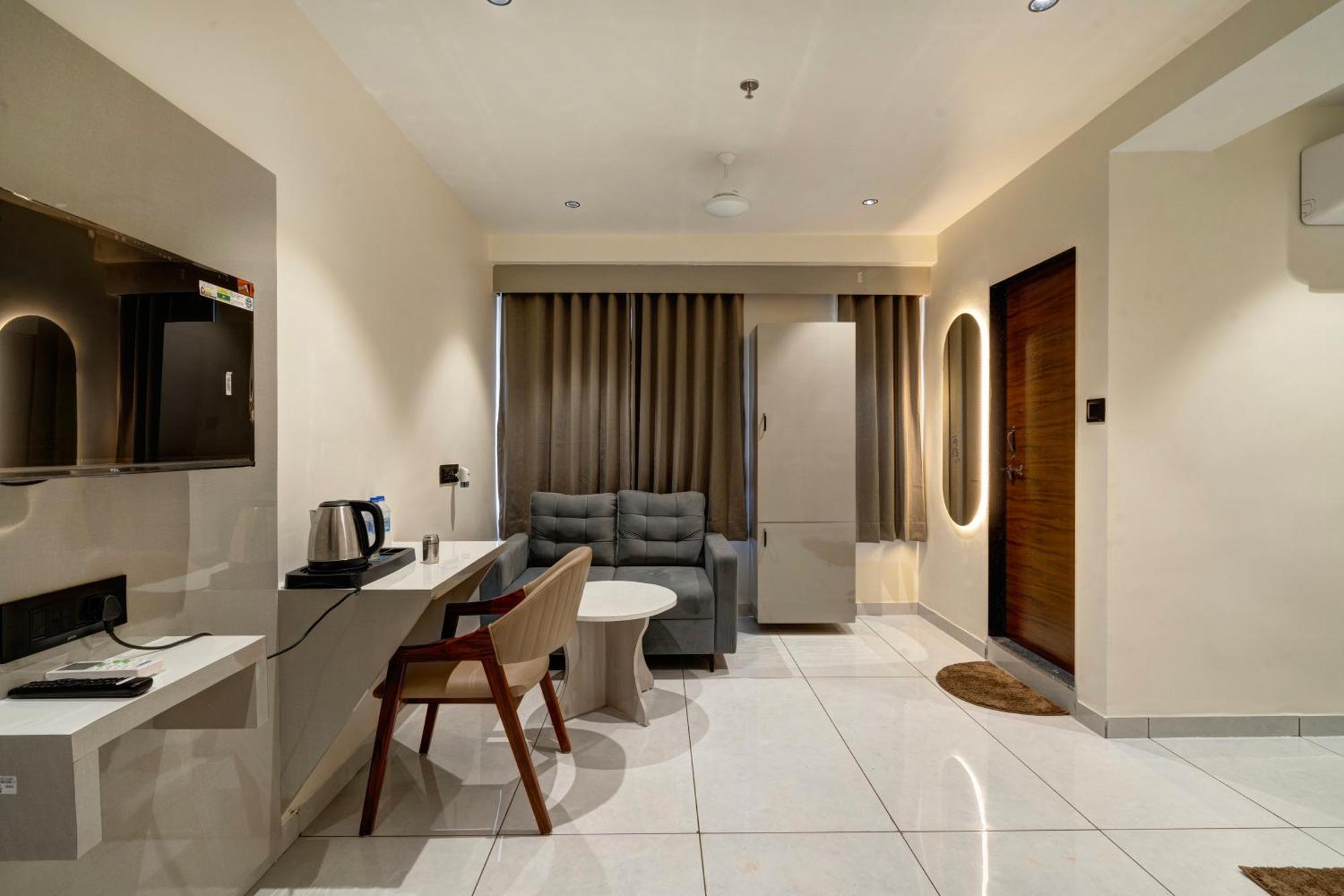 Hotel Shrimad Villa Gandhinagar Ngoại thất bức ảnh
