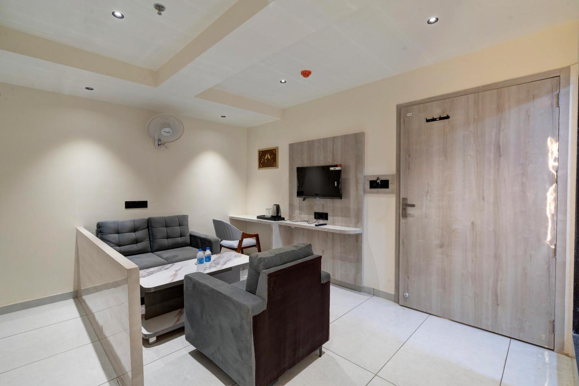 Hotel Shrimad Villa Gandhinagar Ngoại thất bức ảnh