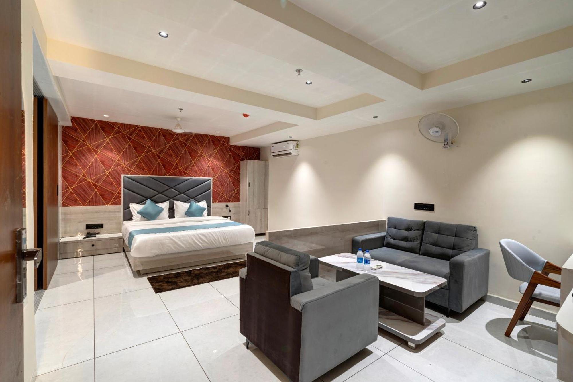 Hotel Shrimad Villa Gandhinagar Ngoại thất bức ảnh
