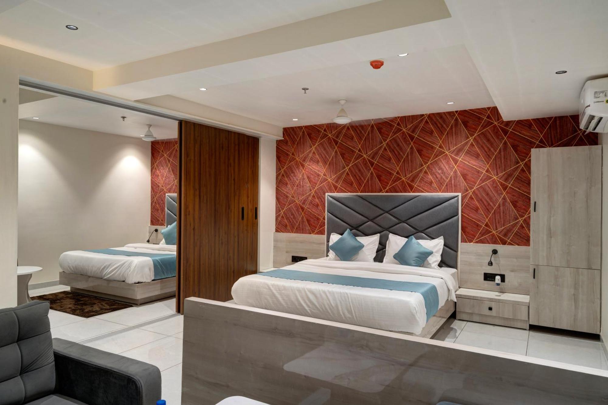 Hotel Shrimad Villa Gandhinagar Ngoại thất bức ảnh